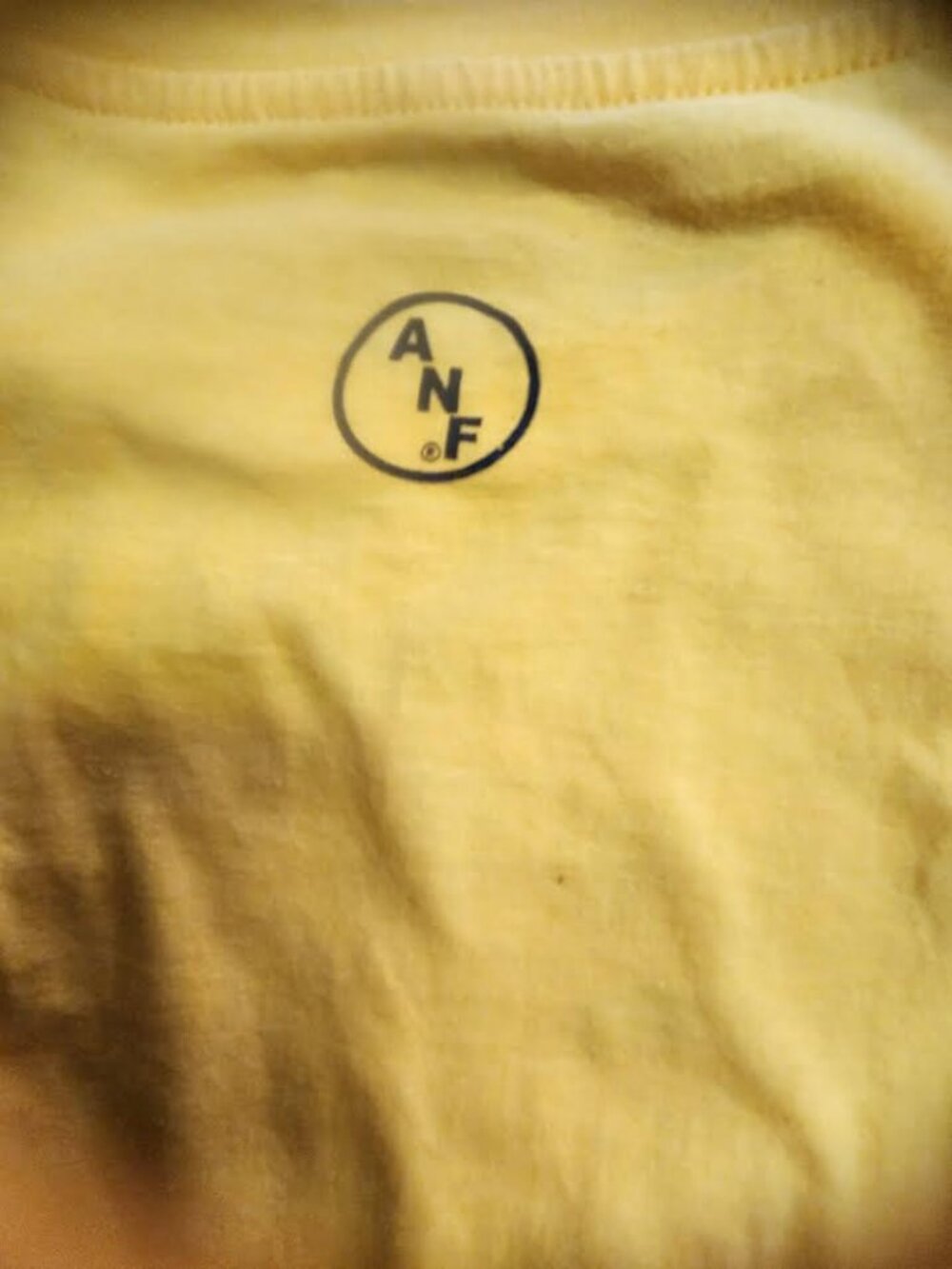 University of Iowa Hawkeyes Long Sleeve T-shirt Size 2X - Picture 4 of 4
